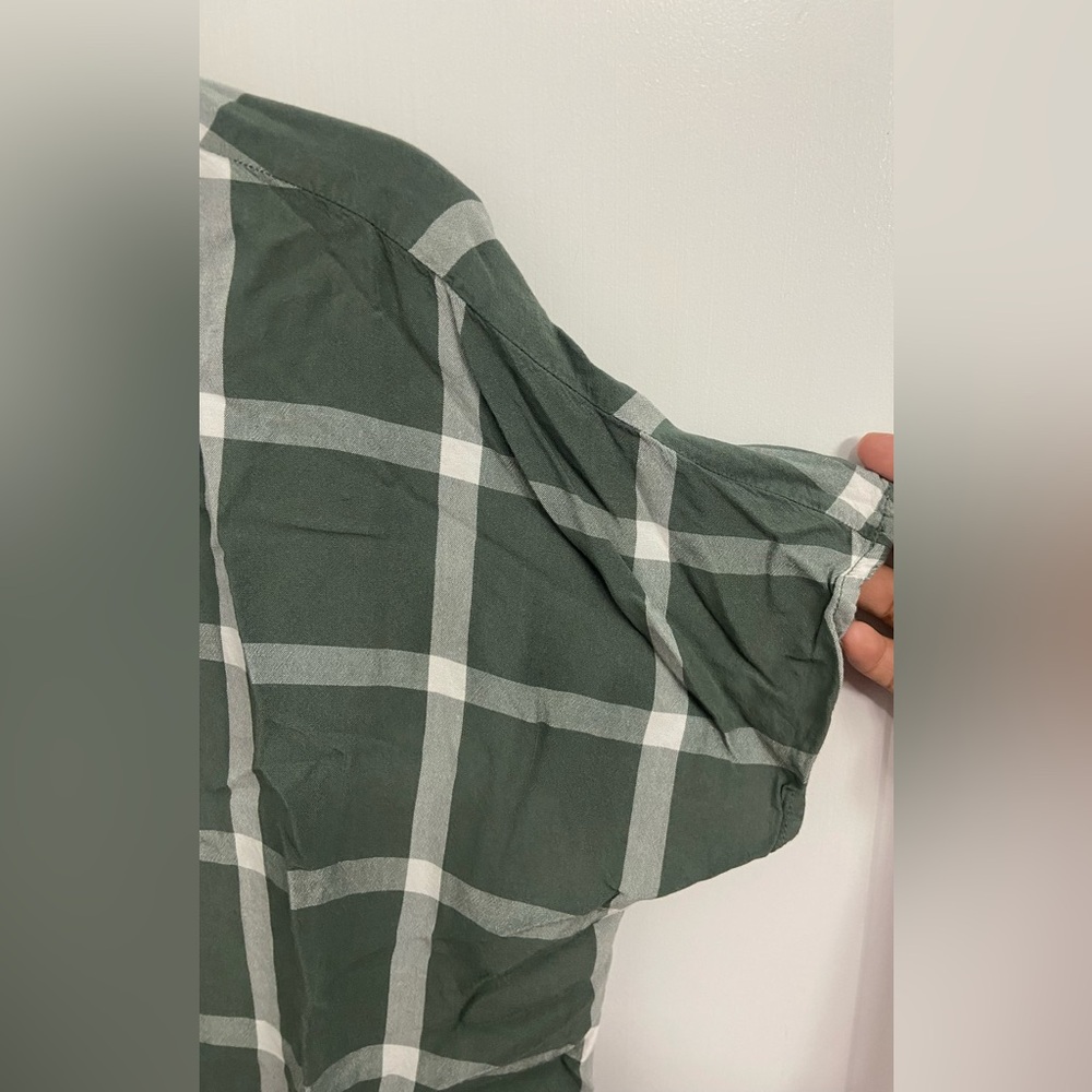 Universal Thread Blouse - Picture 5 of 6